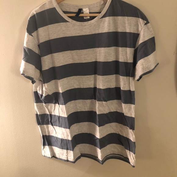 NWOT Men’s H&M T-shirt - Picture 1 of 4